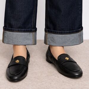 Tory Burch Ballet Loafer Flats Minimalist Black Leather Shoes Logo Size 5.5
